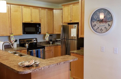 Ocean Isle Beach Condominio | ¡Vacaciones en este tranquilo condominio costero a minutos de la arena y el sonido de OIB!