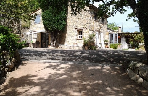 Bargemon Casa | Vacaciones en el redil entre mar y montaña