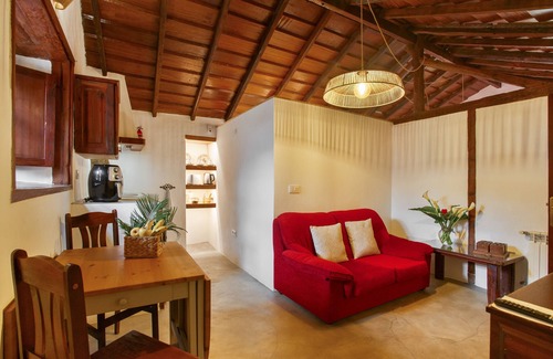 El Tanque Apartamento | Vacaciones 'La Paredita Casa Abona' con jardín compartido y Wi-Fi