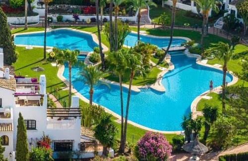 Nueva Andalucia Apartamento | VACATION MARBELLA I Aldea Blanca, Luxury Duplex, Sea View, Walking Distance to Puerto Banus