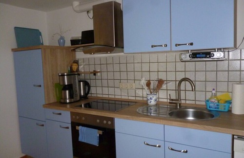 Putnitz Apartamento | Vacaciones en una gran parcela ajardinada en la hermosa naturaleza cerca del Bodden
