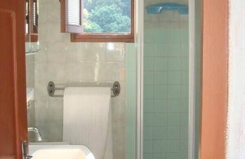 Pino Apartamento | APARTAMENTO ALQUILER DE VACACIONES CON PINO CAP CORSE PARA 5 PERSONAS