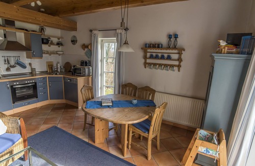 Altenkirchen Apartamento | Vacaciones bajo techo de paja - Apartamento 1