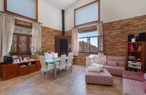Las Lagunetas Villa | Villa de vacaciones 'Mogaren Naturaleza Y Relax' con vistas a la montaña, Wi-Fi y aire acondicionado