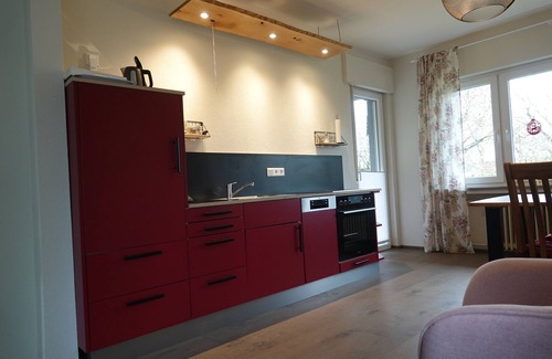 Bad Salzuflen Apartamento | Vacation w. Landliebeehrsen1, modern, quiet location, parking lot at the apartment, close to the city, WLAN