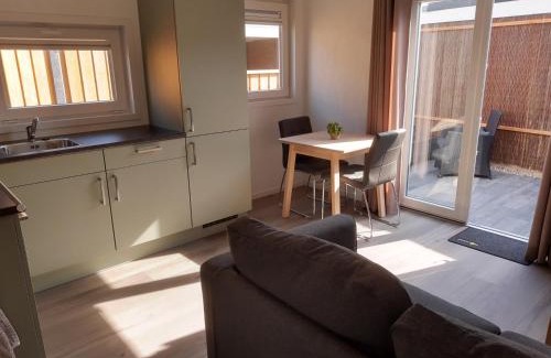 Oostkapelle Chalet De Esquí | Vakantiechalet Huisje onder de Toren
