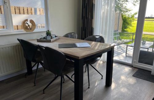 Rohel Casa | Vakantiehuis Tjeukemeer, de Friese Meren