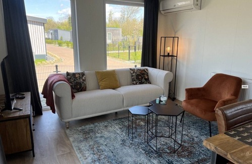 Scherpenisse Chalet De Esquí | Vakantiepark de Zeeuwse Parel - Parkzicht