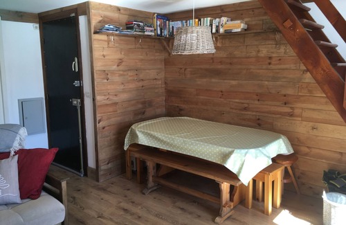 Peone Apartamento | Valberg duplex, 6-8 persons, balcony overlooks pistes.