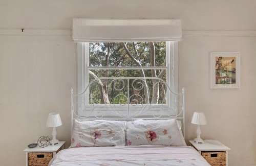 Yerrinbool Casa | Valencia Relax Swim and Spa