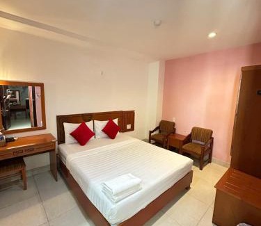 Downtown Ho Chi Minh City Hotel | Valentine Hotel - Bui Vien Street