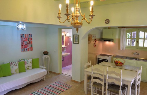 Ipsos Hotel | Valentino Corfu