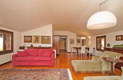 Morgnaga Apartamento | VALLE FIORITA 42 - Lake view apartment