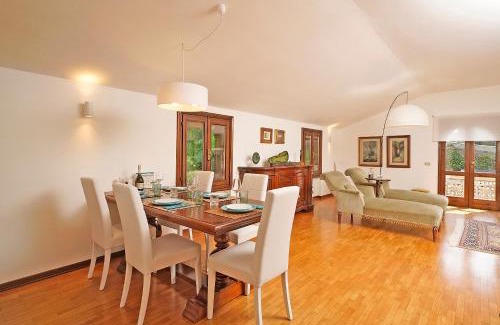 Morgnaga Apartamento | VALLE FIORITA 42 - Lake view apartment