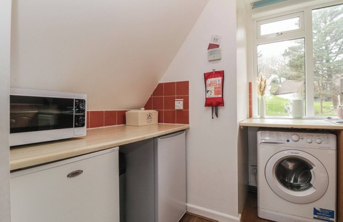Saint Ann's Chapel Cabaña | VALLEY LODGE 38, pet friendly, with pool in St Ann's Chapel, Cornwall