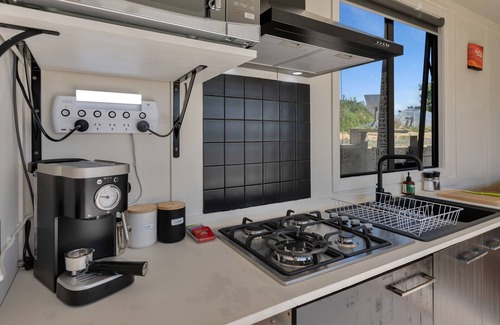 Maungakaramea Cabaña | Valley View - Whangarei Tiny Home
