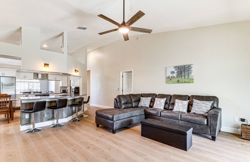 Valrico Casa | Valrico Home w/ Yard ~ 14 Mi to Downtown Tampa
