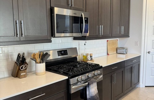 Maryvale Casa | Value (4BR Family Oasis ✨ That is Safe, Central, With heated Spa and Pool option by Westgate