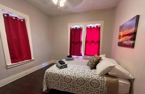 New Pathways Condominio | Vance 4 quaint 1 bedroom apartment near Med dist