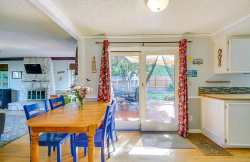 Salmon Creek Casa | Vancouver Vacation Rental about 16 Mi to Portland!