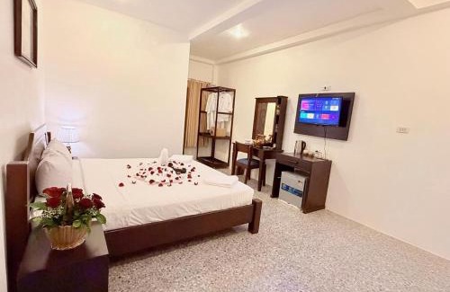 Vang Vieng Hotel | Vang Vieng Ruby Villa Hotel