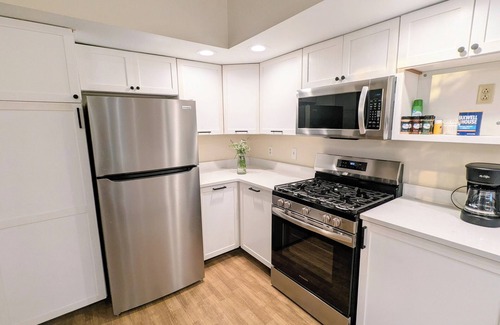 Limerick Otro | VanMar House-Charming Renovated Farmhouse at Creekstone Farms with AC
