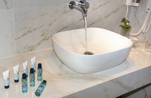 Paralia Kourna Hotel | Vantaris Luxury Beach Resort