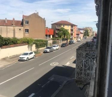 Bourg-en-Bresse Casa | vaste chambre familiale