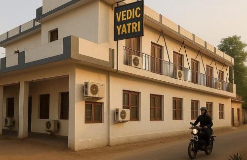 Ayodhya Hotel | Vedic Yatri