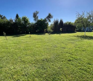 La Ferte-en-Ouche Casa | Venez respirer l'air de la Campagne a 70 km de de l'Océan, Villers sur Mers , Deauville . Maison de 100 m² ,sur une parcelle de 2000 m² 3 chambres toutes refaites , 2 salles d'eau , 2 toilettes , cuisine équipées . tous refait a neuf