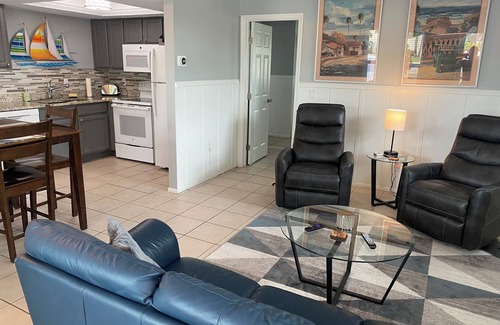 Venice Villa | Plano de planta abierto: impecable / recientemente renovado