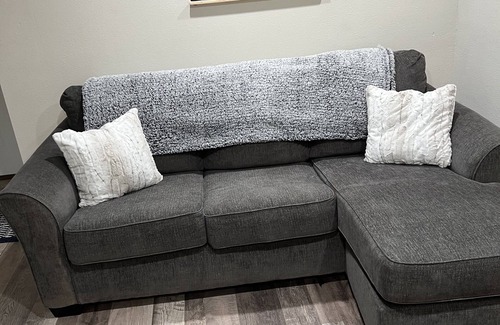 Butte Apartamento | Very cozy, studio, uptown apartment