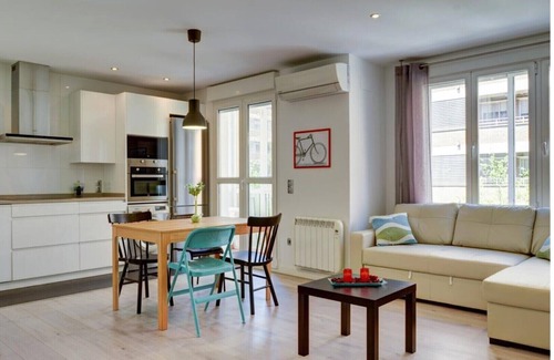 Zaragoza Centro Apartamento | Piso muy coqueto a solo 5 Min Pabellón Príncipe Felipe