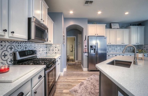 Maricopa Casa | Very Nice 5 Bedrm 3 Bath Home, Family ready home!
