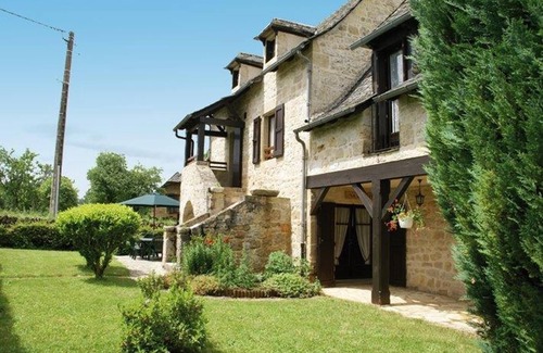 Muret-le-Chateau Casa | Muy bonita casa independiente con carácter, entre Conques y Rodez.
