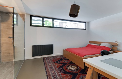 Petit-Colombes Casa | Vrbo Property