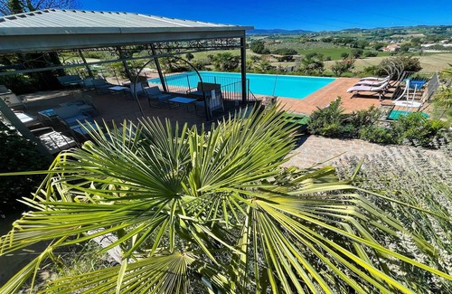 Spoleto Villa | Muy bonito Spoleto-piscina-duerme-20/piscina, jacuzzi, jardines - vistas