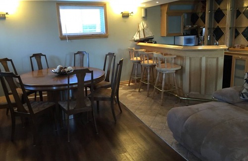 Mulmur Cabaña | Reformado 4 Temporada Chalet-privada de 15 acres raíces sólo 1 hora de Toronto