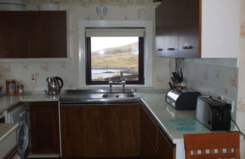 Isle of Harris Casa | Acogedora cabaña Croft en Scenic Sea Loch