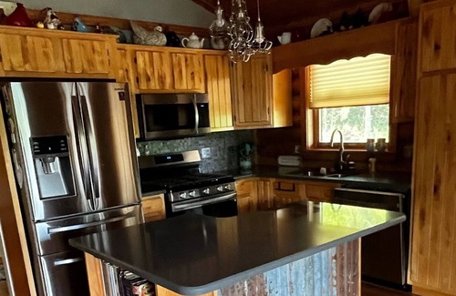 Cherokee Village Casa | Very quiet retreat. Enjoy Lake Chanute. Bring your canoe or kayak.