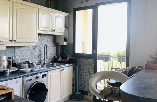 Le Tremblay Apartamento | Very spacious 2-bed room, 2 km from Paris, 20 min by transportation, parking