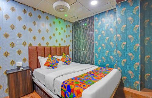 Aundh Hotel | Via Arya Inn