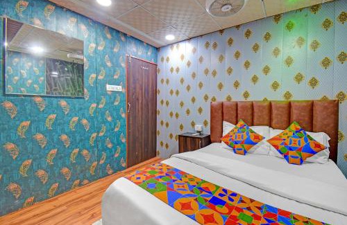 Aundh Hotel | Via Arya Inn