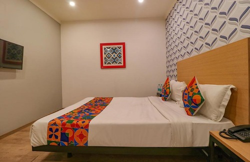 Chhatarpur Hotel | Via Chattarpur Enclave - Opposite Tivoli Garden