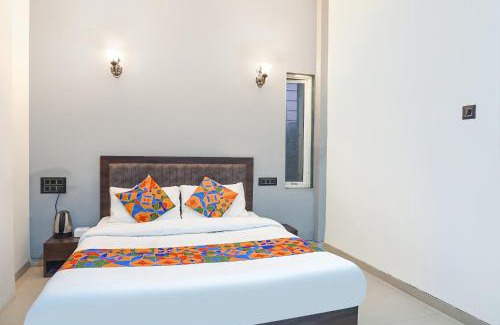 Baner Hotel | Via Corporate Hub - Nr Manipal Hospitals Baner