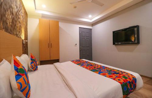 Delhi Hotel | Via La Serene - Near Yamuna Sports Complex