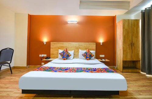 New Friends Colony Hotel | Via La Serene NFC