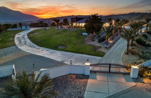 Thousand Palms Casa | Via Las Palmas Dream! 5 Acres, Infinity Pool