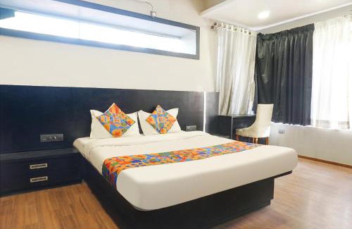 Pimpri - Chinchwad Hotel | Via Star Light - Near Jagtap dairy