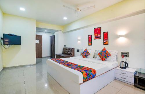 Kharghar Hotel | Via White House